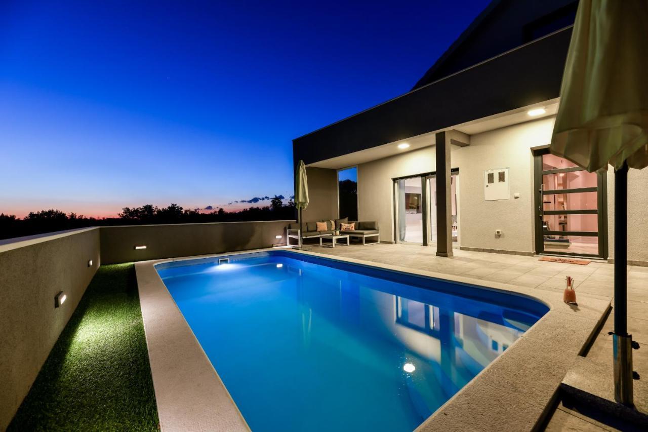 Luxurious Villa Natali Pridraga Kültér fotó
