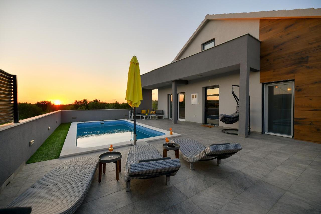 Luxurious Villa Natali Pridraga Kültér fotó